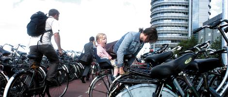 geef onze fietsen terug